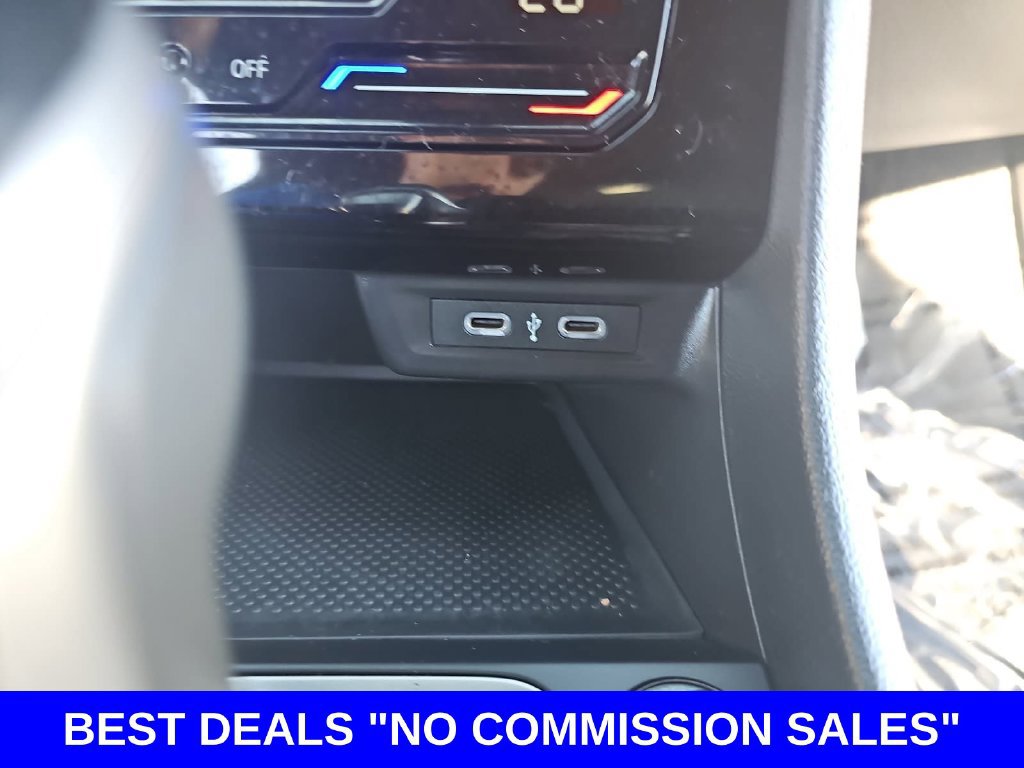 Used 2025 Volkswagen Jetta Sport FWD image 24