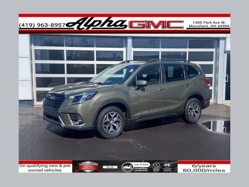Used 2022 Subaru Forester Premium AWD/4WD image 1