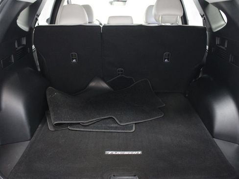 Used 2024 Hyundai Tucson Limited AWD/4WD image 18