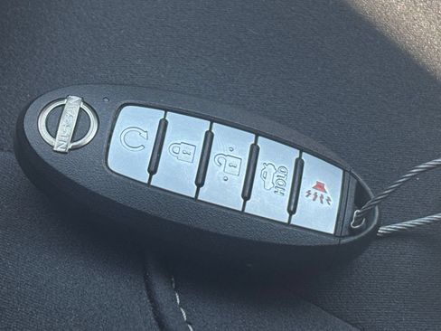 Used 2025 Nissan Altima 2.5 SV FWD image 20