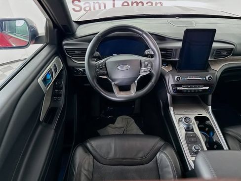 Used 2020 Ford Explorer Platinum w/ Premium Technology Package AWD/4WD image 24