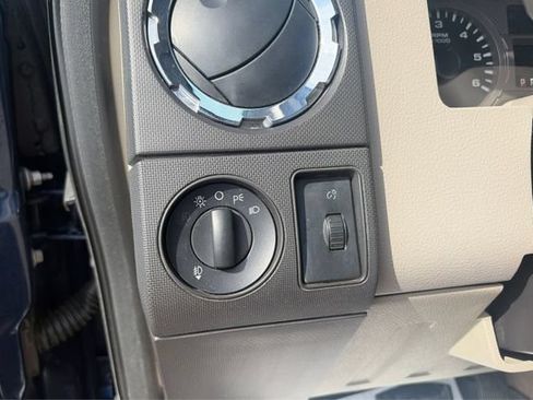 Used 2009 Ford F250 XLT AWD/4WD image 17