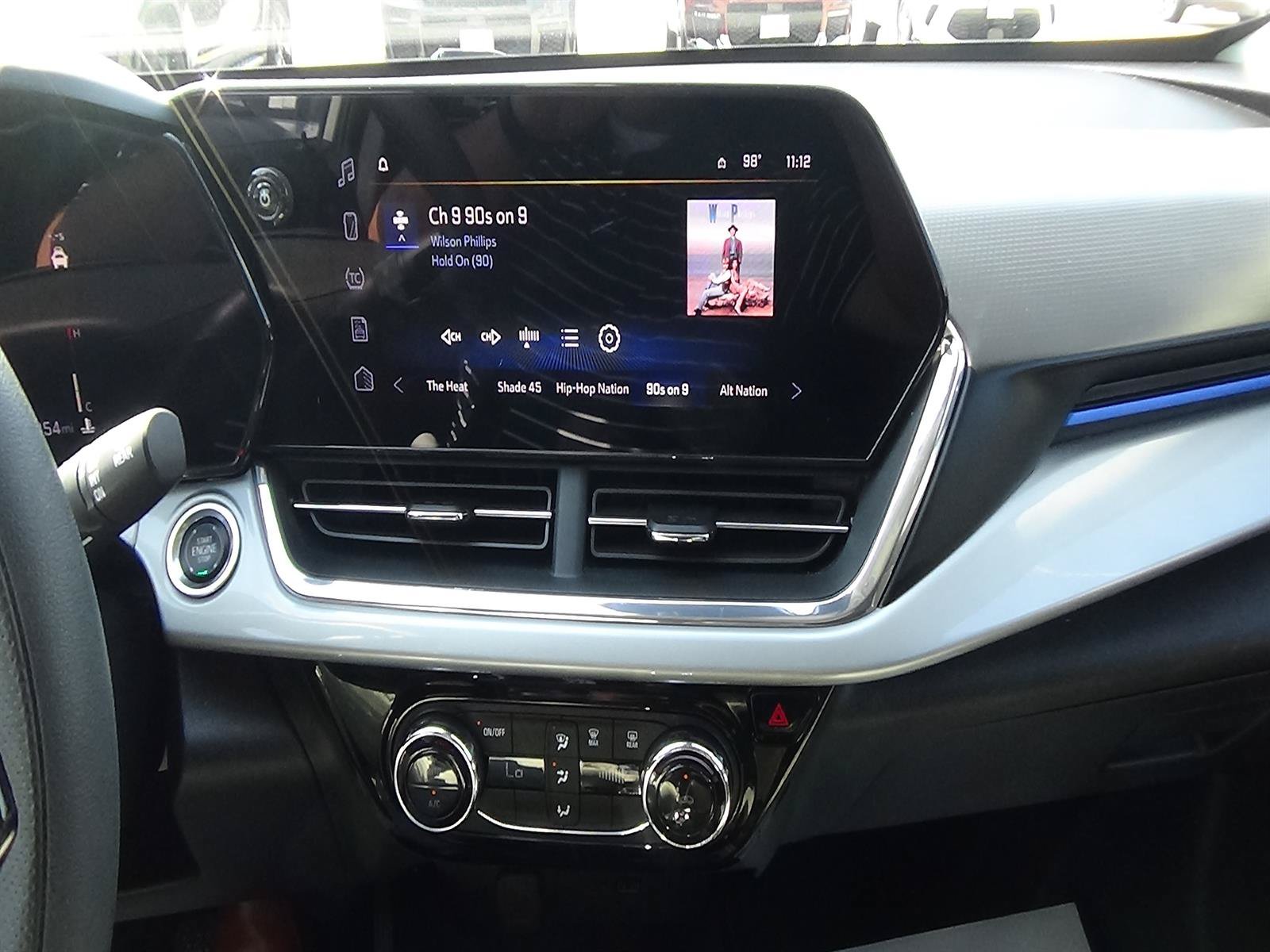 Used 2025 Chevrolet Trax LT FWD image 22