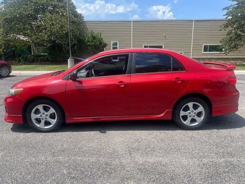 Used 2013 Toyota Corolla S FWD image 20