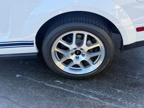 Used 2007 Ford Mustang Shelby GT500 image 12