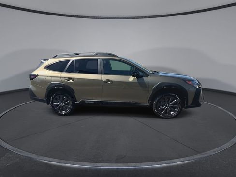 Certified 2025 Subaru Outback Onyx Edition w/ Popular Package #2 image 2