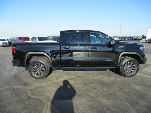 Certified 2025 GMC Sierra 1500 AT4X image 4