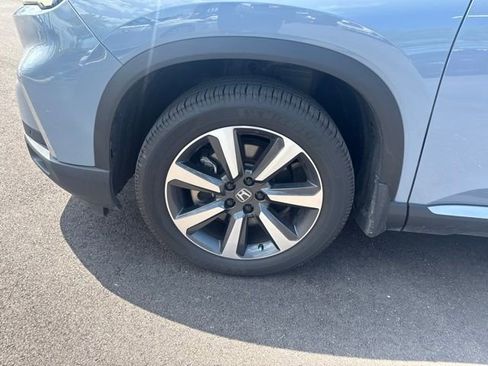 Used 2023 Honda Pilot Touring image 18