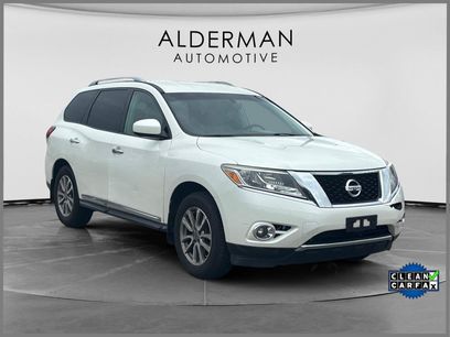Used 2016 Nissan Pathfinder SL w/ SL Tech Package