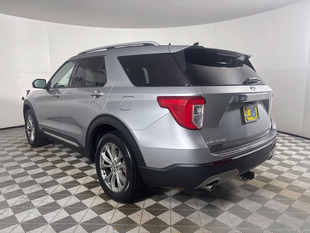 Used 2022 Ford Explorer Limited AWD/4WD image 6