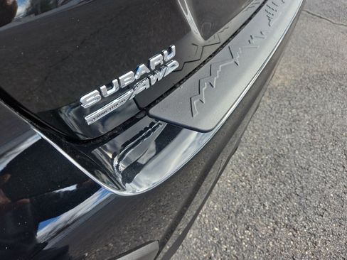 Certified 2025 Subaru Crosstrek 2.0i image 12