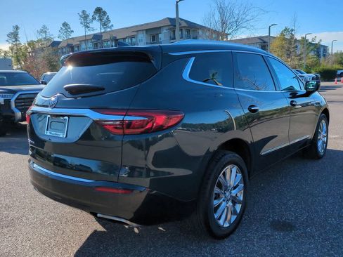Used 2020 Buick Enclave Essence w/ Sound and Sites Package image 6