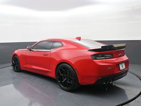 Used 2016 Chevrolet Camaro SS RWD image 5