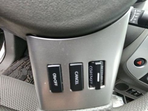 Used 2015 Nissan Frontier SV w/ SV Value Truck Package image 17