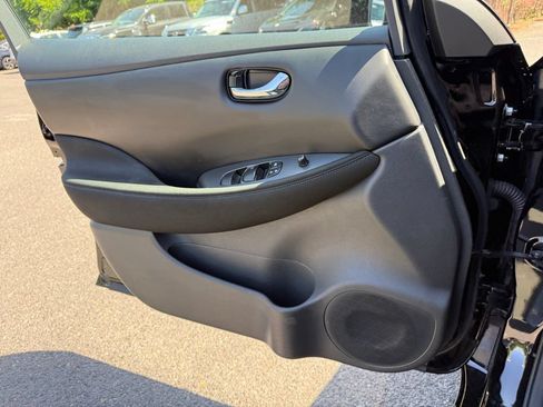 Certified 2024 Nissan Leaf S FWD image 16