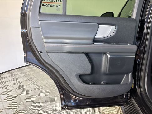 Used 2025 Ford Expedition Active AWD/4WD image 20