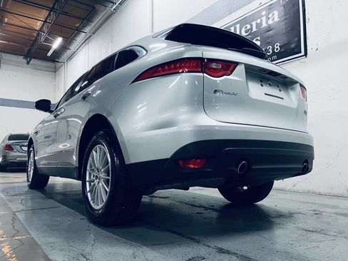 Used 2020 Jaguar F-PACE AWD/4WD image 13