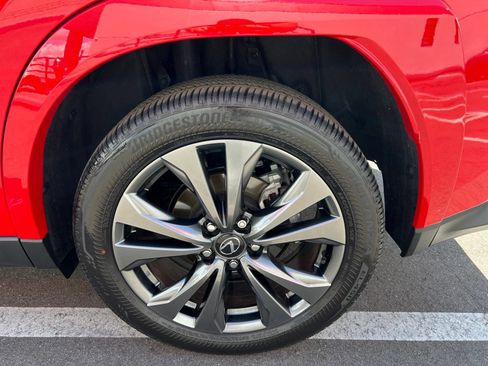 Used 2025 Lexus UX 300h FWD w/ Accessory Package (Z2) image 17