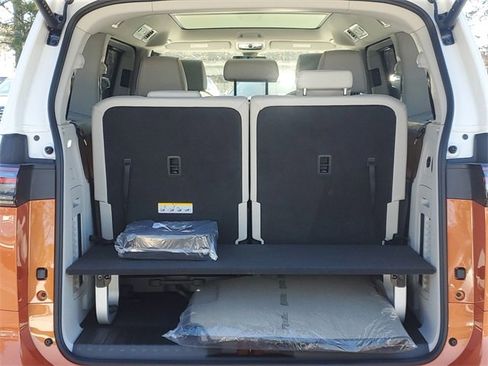 New 2025 Volkswagen ID. Buzz 1st Edition image 10