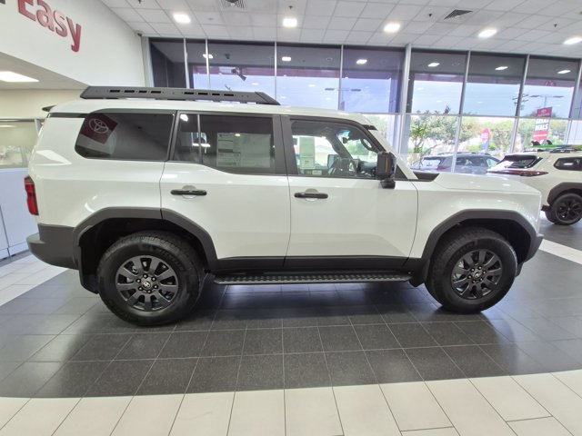 New 2027 Toyota Land Cruiser w/ Premium Package AWD/4WD image 4