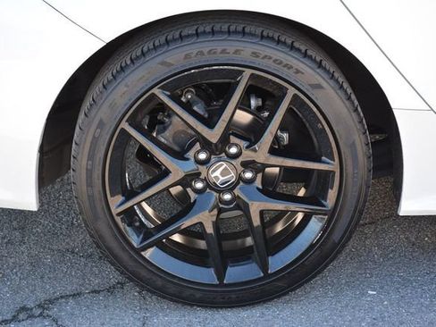 Used 2024 Honda Civic Sport image 32