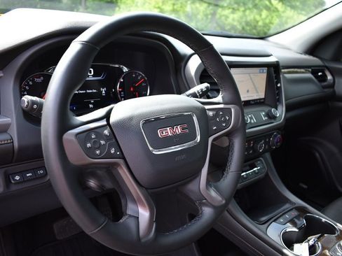 Used 2023 GMC Acadia AT4 w/ Technology Package AWD/4WD image 11