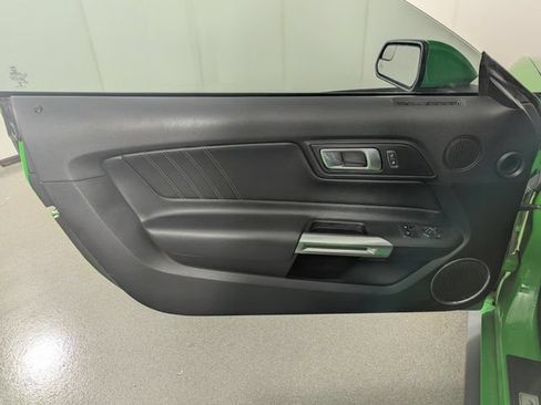 Used 2019 Ford Mustang GT Premium w/ GT Performance Package RWD image 9