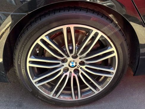 Used 2018 BMW 540i xDrive AWD/4WD image 17