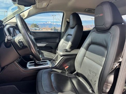 Used 2019 Chevrolet Colorado ZR2 w/ ZR2 Midnight Special Edition image 7