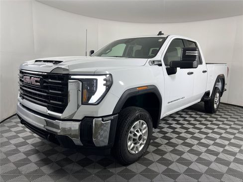 New 2026 GMC Sierra 2500 Pro w/ Convenience Package AWD/4WD image 3