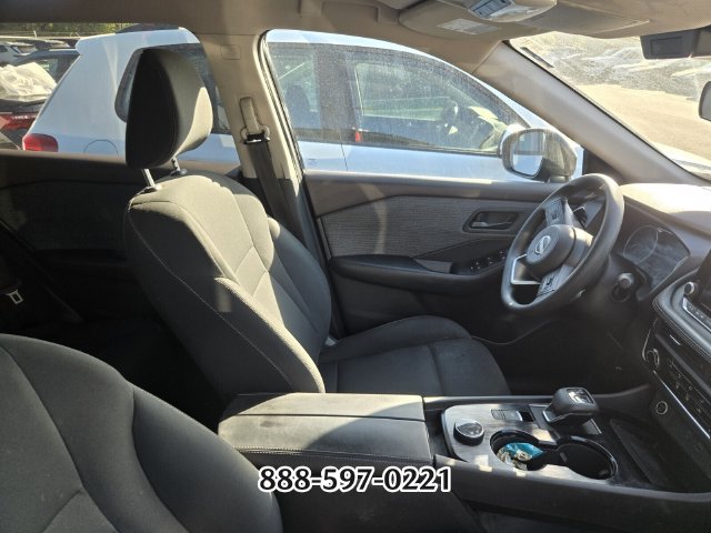 Used 2023 Nissan Rogue S AWD/4WD image 10