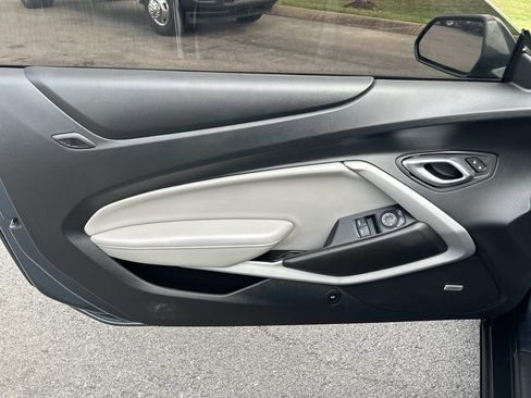 Used 2022 Chevrolet Camaro LT w/ Technology Package RWD image 22