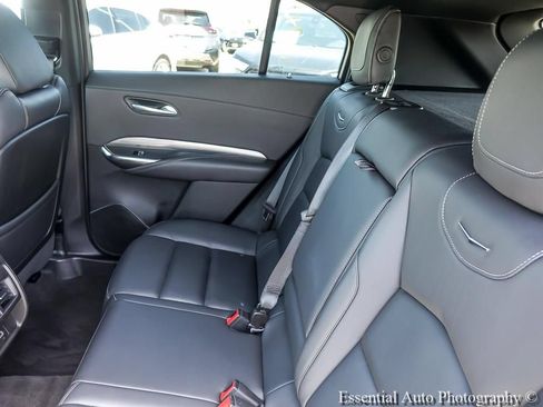 Used 2025 Cadillac XT4 Premium Luxury FWD image 12