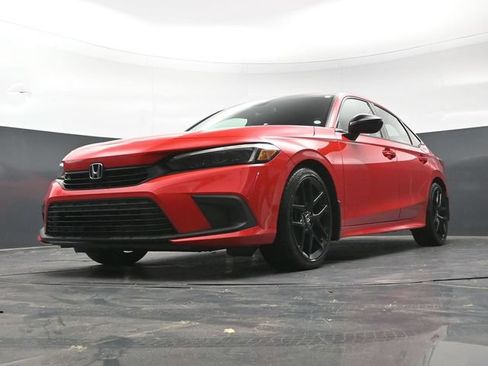 Used 2023 Honda Civic Sport image 32