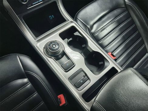 Used 2024 Ford Edge SEL image 36