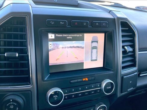 Used 2018 Ford Expedition Platinum image 26