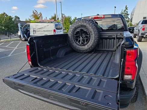New 2026 Chevrolet Colorado ZR2 w/ ZR2 Bison Edition image 16