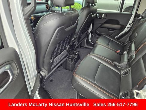 Used 2023 Jeep Gladiator Mojave w/ LED Lighting Group AWD/4WD image 8