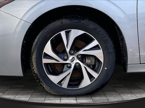 Used 2025 Subaru Legacy Premium image 7