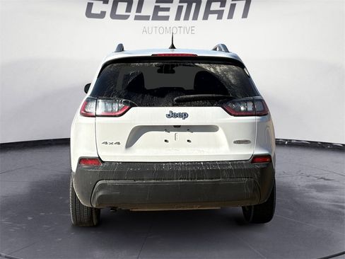 Used 2019 Jeep Cherokee Latitude w/ Popular Appearance Group image 4