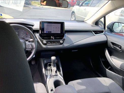 Used 2024 Toyota Corolla LE FWD image 10