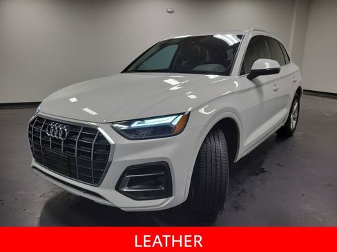 Used 2021 Audi Q5 2.0T Premium w/ Convenience Package image 4
