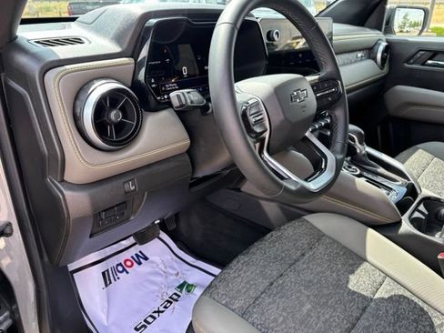 Certified 2024 Chevrolet Colorado ZR2 w/ Technology Package AWD/4WD image 15