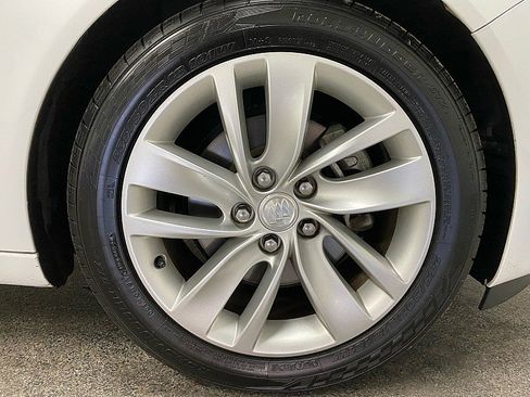 Used 2016 Buick Regal Premium w/ Driver Confidence Package #2 image 26