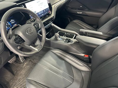 Used 2025 Lexus TX 500h AWD w/ Technology Package image 14