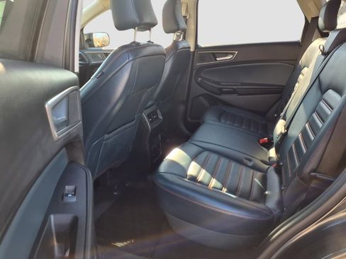 Used 2023 Ford Edge SEL w/ Sport Appearance Package image 32
