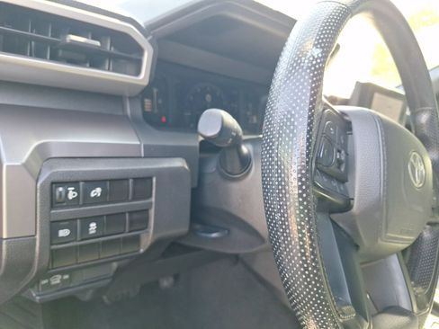 Used 2025 Toyota Tacoma SR5 RWD image 18
