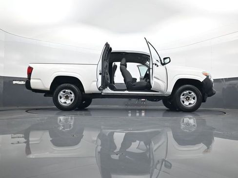 Used 2021 Toyota Tacoma SR RWD image 32