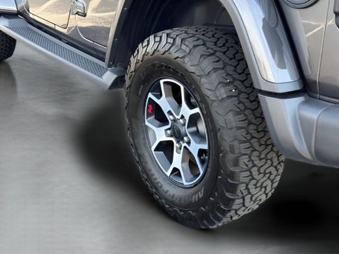 Used 2021 Jeep Wrangler Unlimited Rubicon AWD/4WD image 32