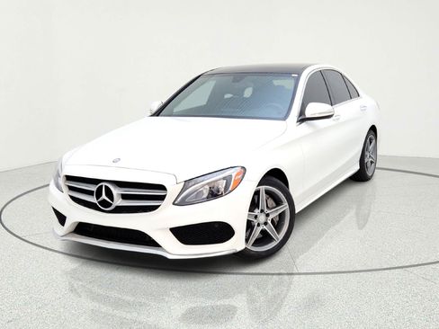 Used 2015 Mercedes-Benz C 300 4MATIC Sedan image 2